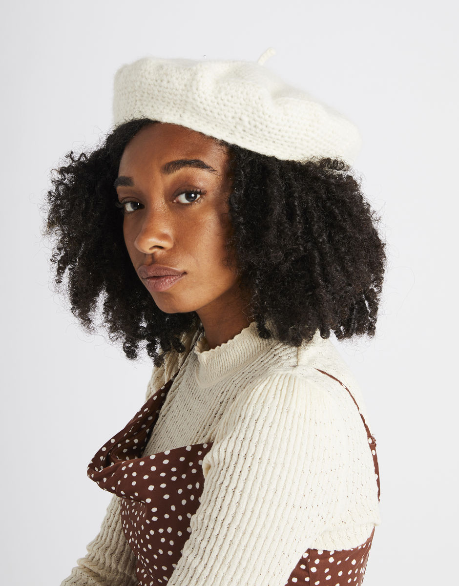 Black girls in Berets Lipstick Alley
